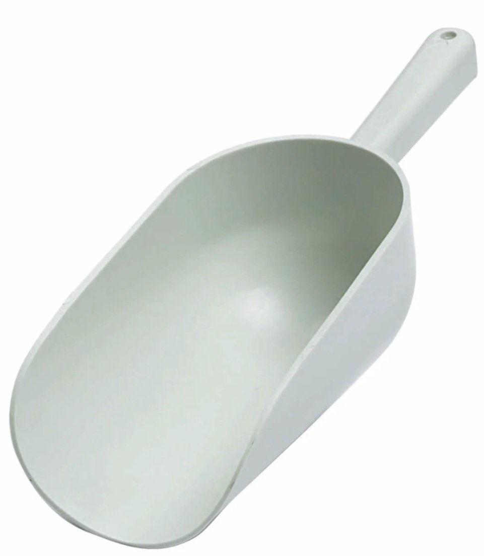 PLASTIC FEED SCOOP 38CM - divers pour multi - DEAG Gabon